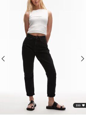 NWT Topshop Hourglass Original high rise Mom jeans in washed black, Size 28